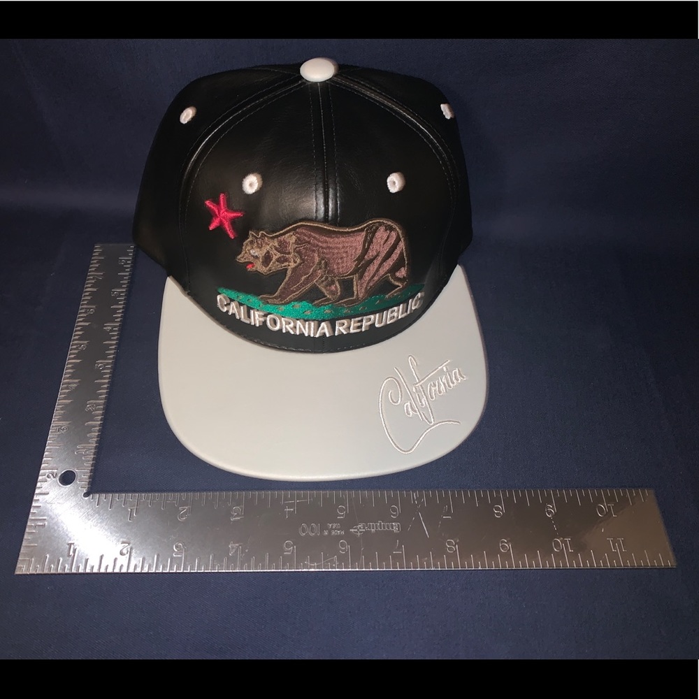 California SnapBack Hat - Picture 5 of 5